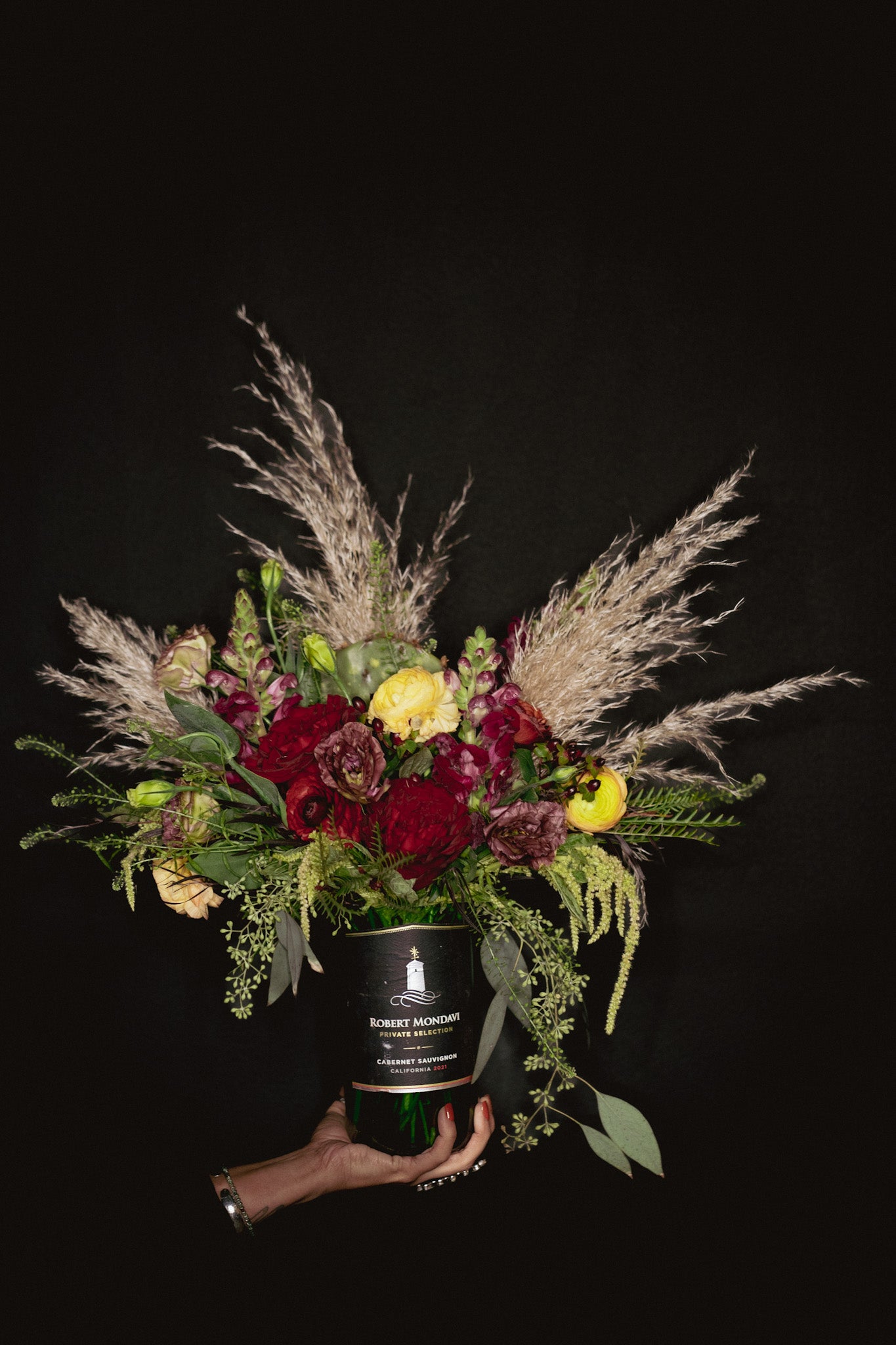 Sangre Rojo (Wine Bottle Bouquet)