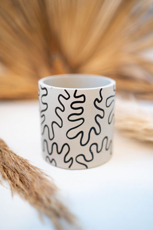 Squiggle Pot